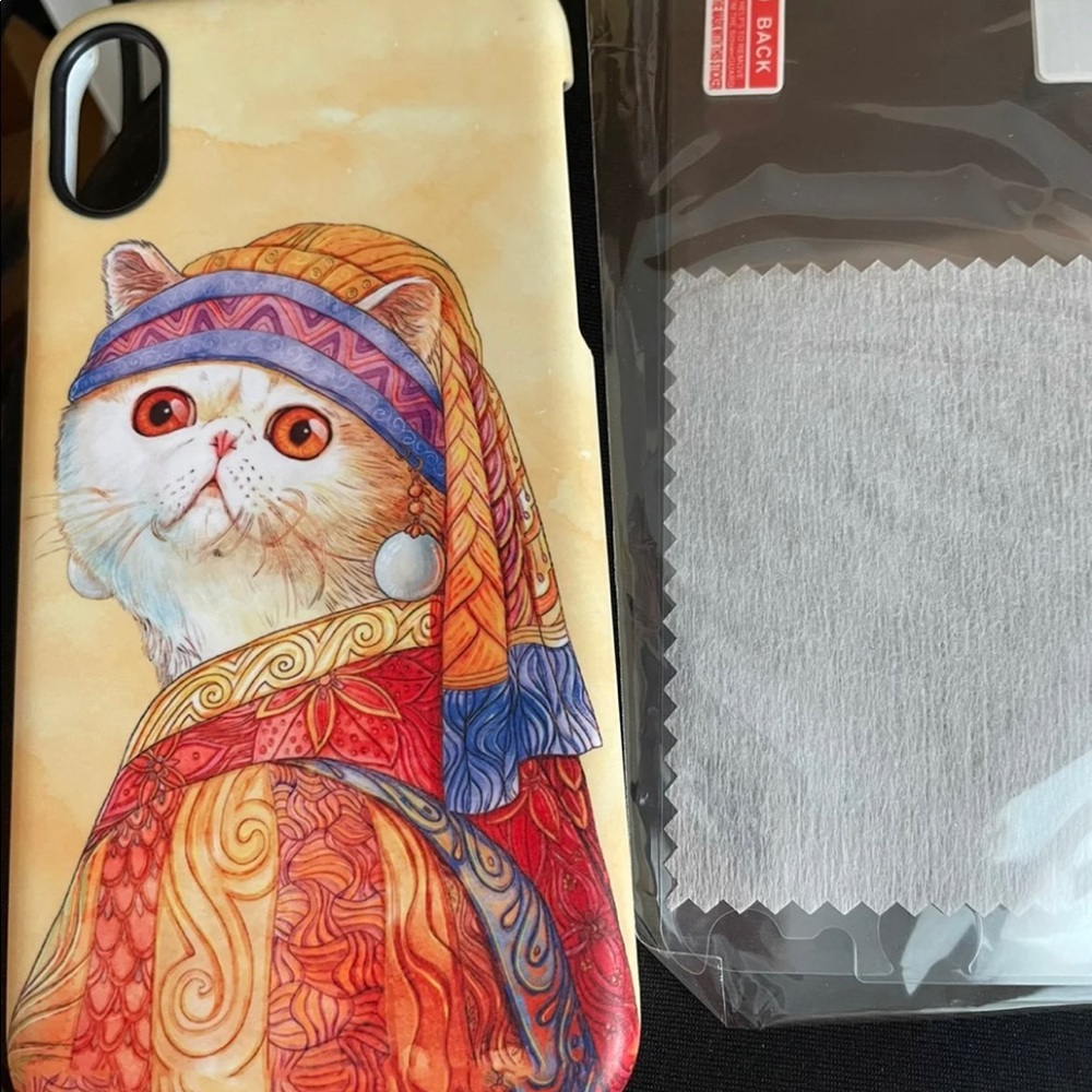iPhone X case — kitty with pearl earrings!